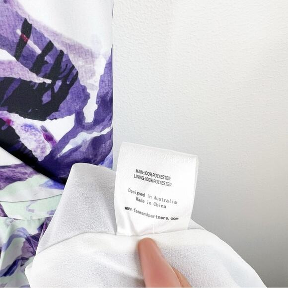 NWT Fame and Partners Fallen Leaves Print Sleeveless Slit Leg Maxi Dress 10 - Picture 6 of 7